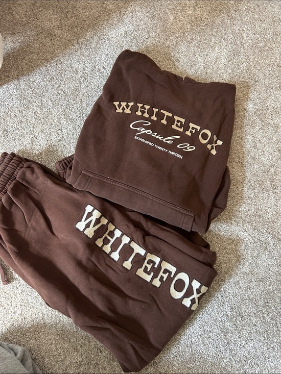 White Fox Boutique Other - White Fox Boutique Brown Two-Piece Sweatshirt & Jogger Set